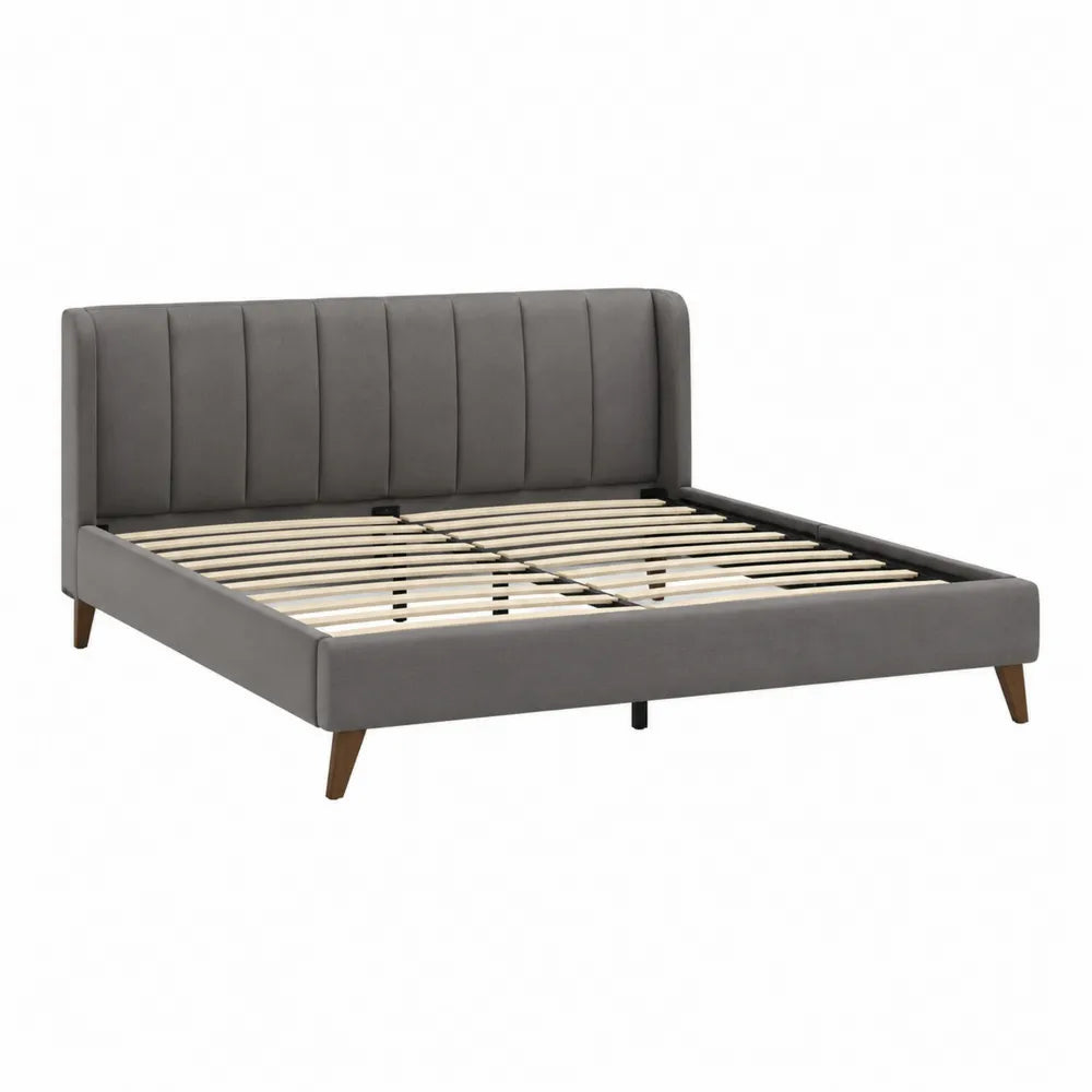 lit double 160 x 200 cm cadre de lit rembourré MDF bois et métal revêtement polyester gris tête de lit à panneaux verticaux pieds bois inclinés